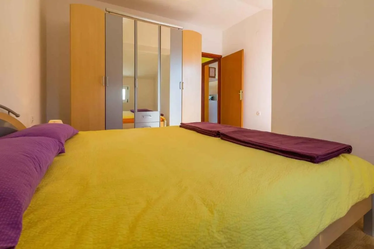 Apartment In Dramalj 39041 קרואטיה