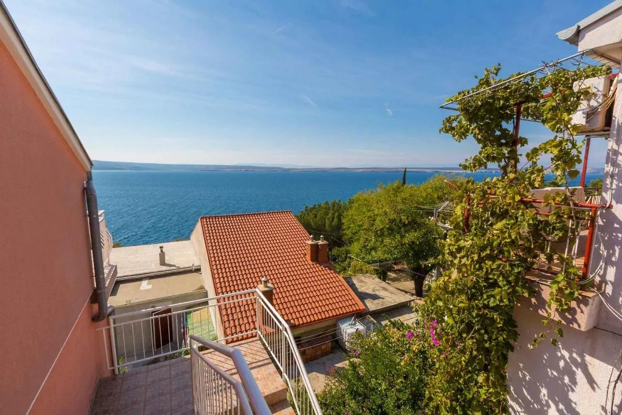 Apartment In Dramalj 39041
