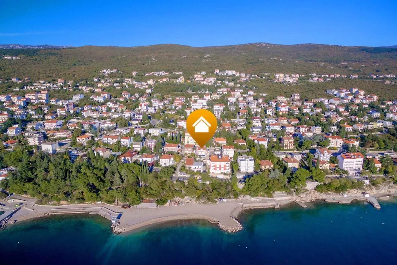 Apartment In Dramalj 39041