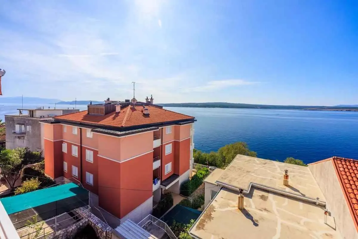 Apartment In Dramalj 39041